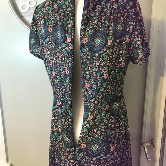 J. Crew scoop neck  floral flutter dress - Picture 8 of 16